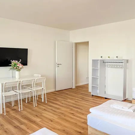 T&k - 2 - 5 - Heart Of Solingen-hofgarten