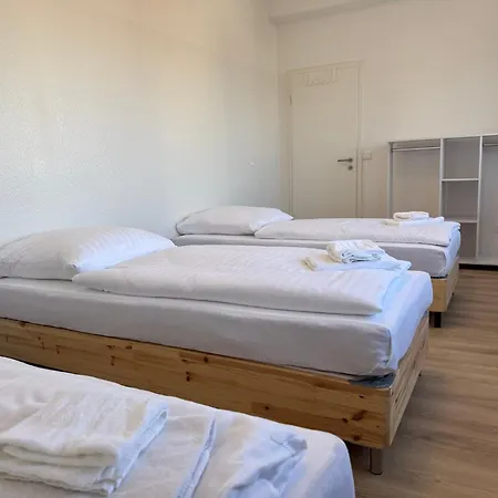 T&k - 2 - 5 - Heart Of Solingen-hofgarten *