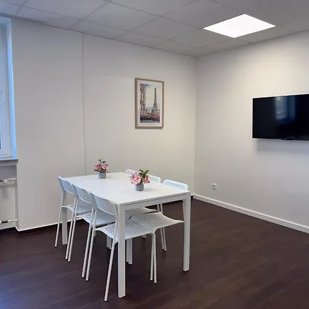 T&k - 2 - 5 - Heart Of Solingen-hofgarten *