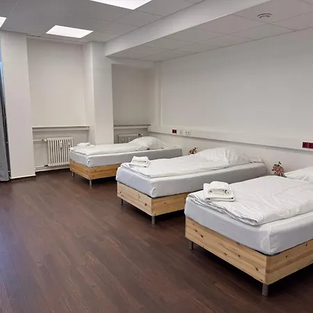 T&k - 2 - 5 - Heart Of Solingen-hofgarten * זולינגן