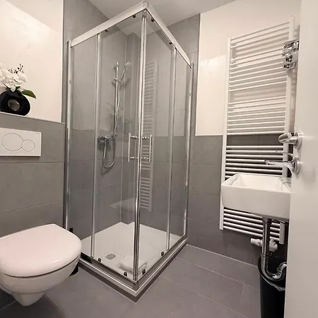 T&k - 2 - 5 - Heart Of Solingen-hofgarten Appartement