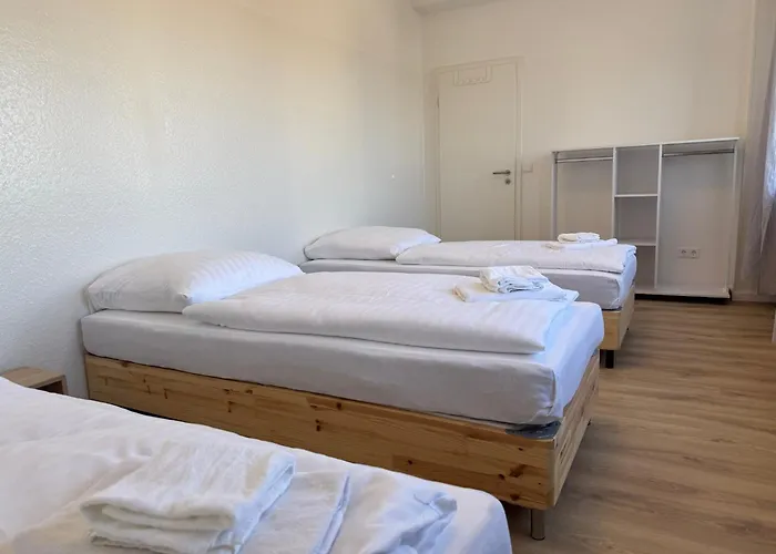 T&k - 2 - 5 - Heart Of Solingen-hofgarten *