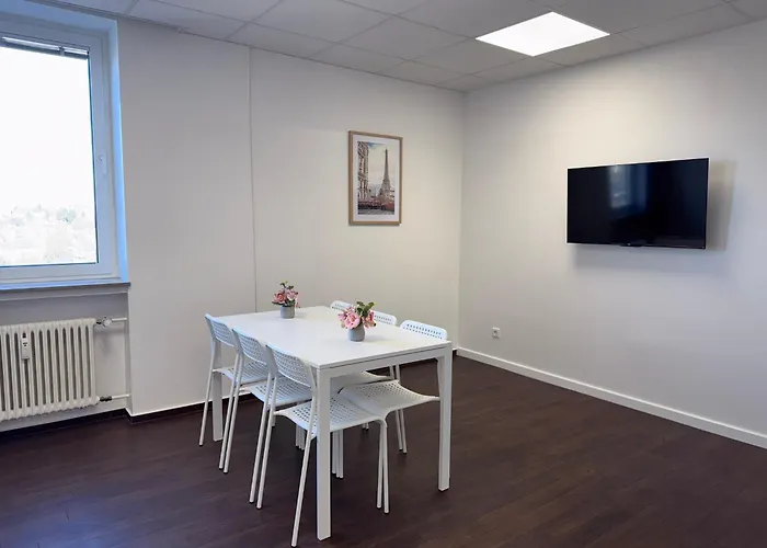 T&k - 2 - 5 - Heart Of Solingen-hofgarten *